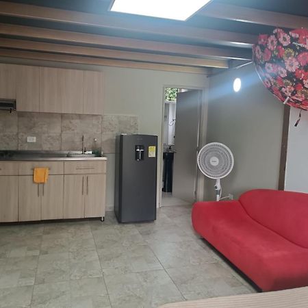 Akuarela Apartamentos Campestres Ibague Exterior photo